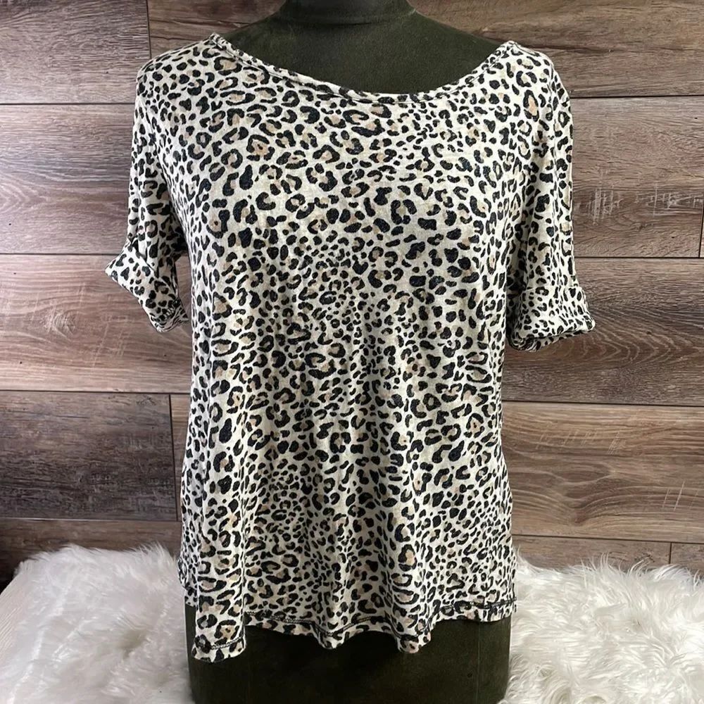 EST 1946 Ladies Leopard Print Scoop Neck Top Size Medium Off white Black Tan